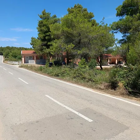 Holiday home Pine Holliday House