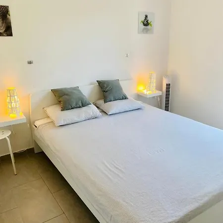 Pine Holliday House Holiday home Vir