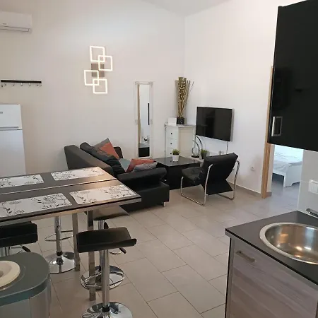 Holiday home Pine Holliday House *